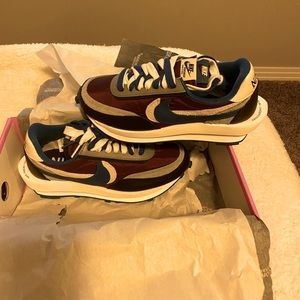 Nike Sacai Waffle x Undercover-Night Maroon/Team Royal